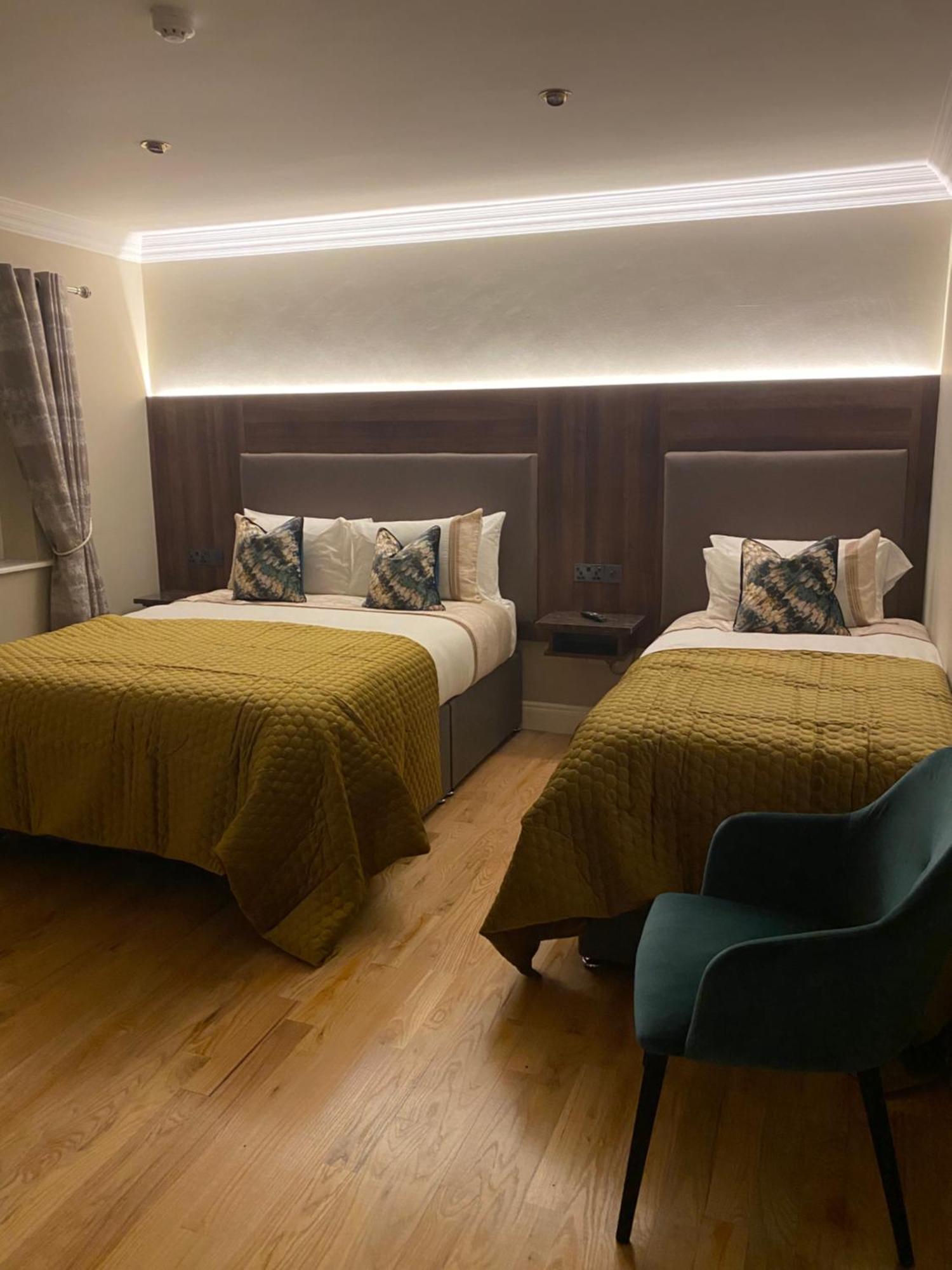 Tower View Hotel Dingle Ngoại thất bức ảnh